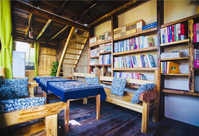 Pansiyon Dielianhua Cowherd Inn Zhangjiajie