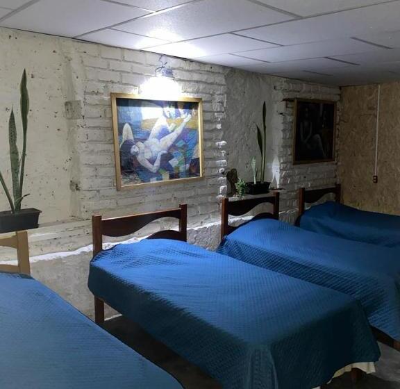 پانسیون Garden Guest House