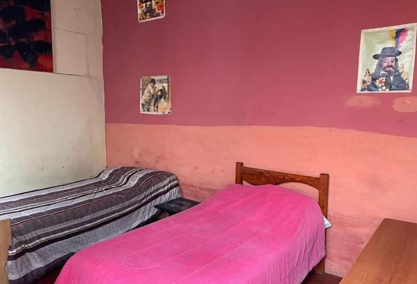 پانسیون Garden Guest House