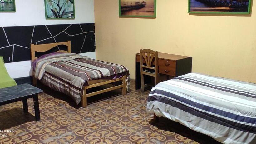 پانسیون Garden Guest House