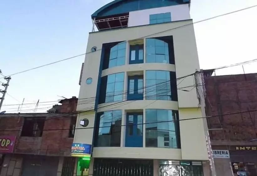 پانسیون Hostal El Parque