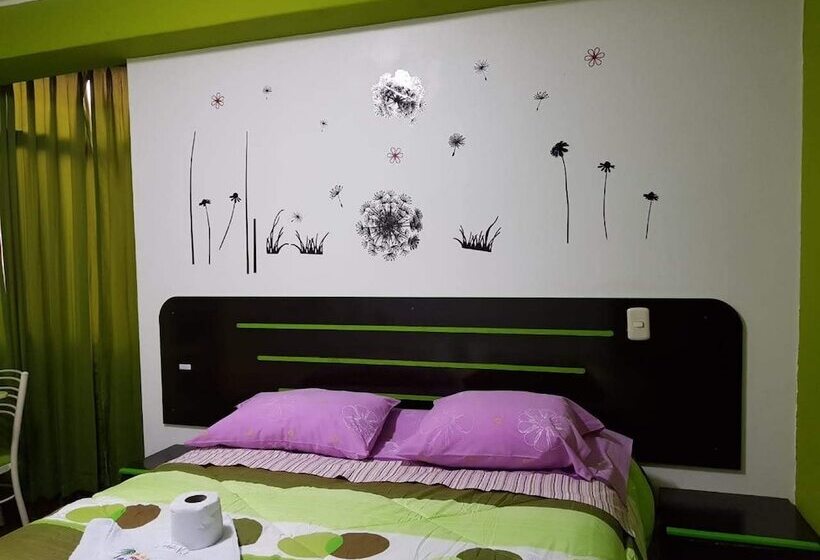 پانسیون Hostal El Parque