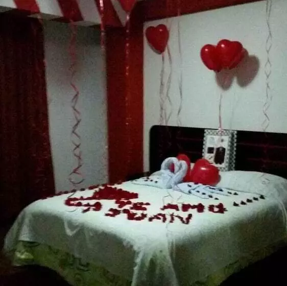 پانسیون Hostal El Parque