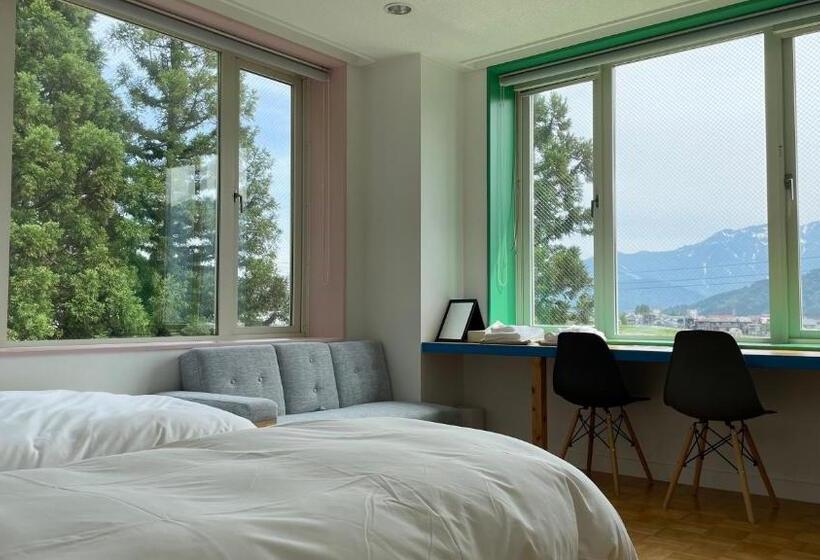 Pensione Muikamachi Hutte