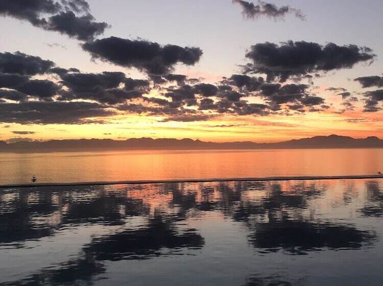 Pension Residence William French