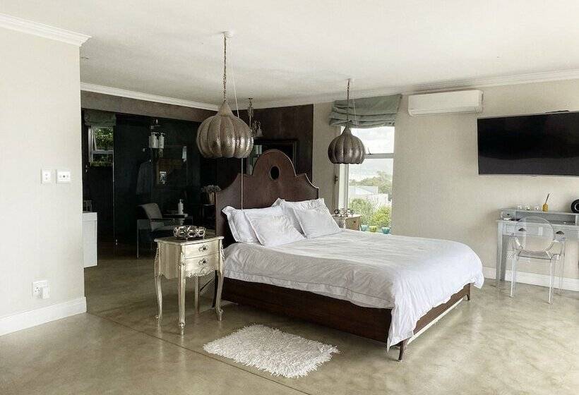 Pension Residence William French