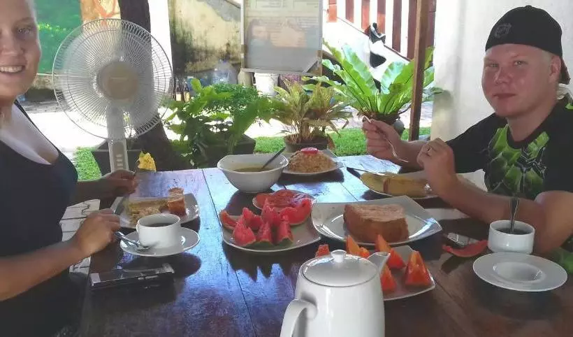 پانسیون Tropical Garden
