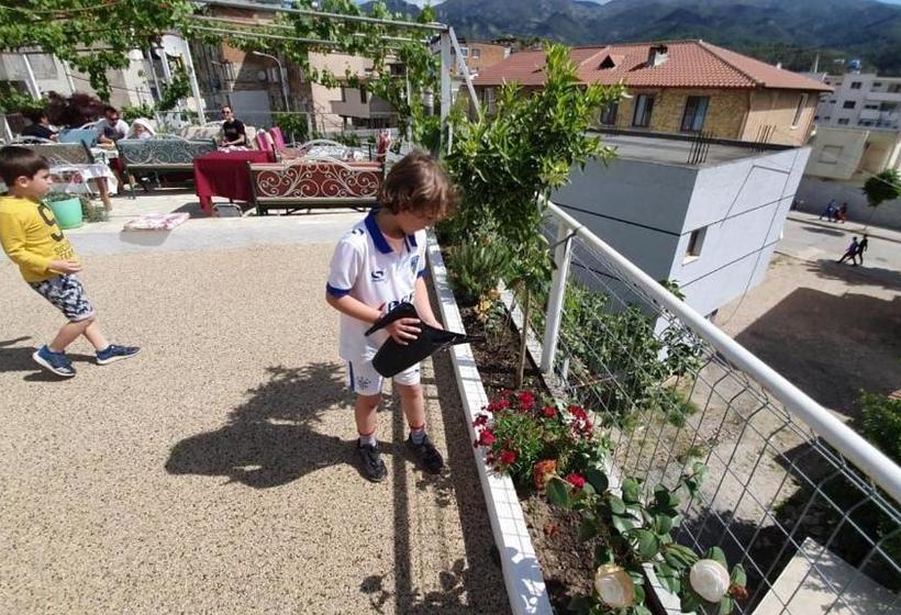 Пансион Ilir Guest House 1