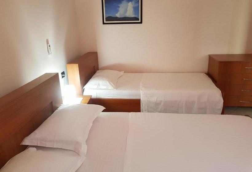 Пансион Ilir Guest House 1