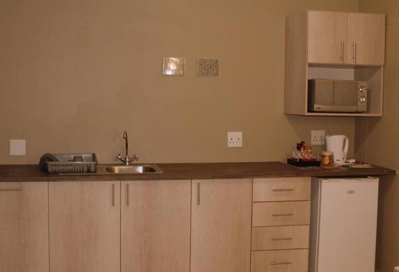 پانسیون Ley Lia Guest House