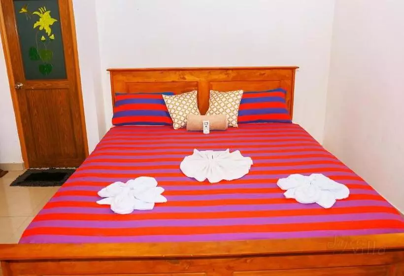 ペンション Sajee Villa