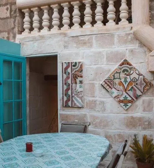 پانسیون The 1930 S Maltese Residence