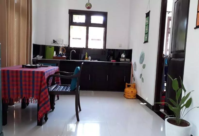 ペンション Apna Homestay Apartments