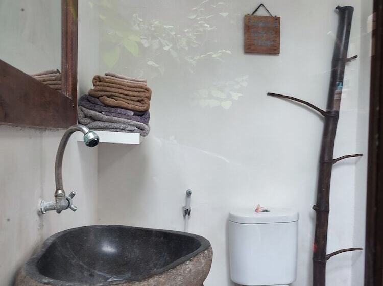 Pensjonat The This Kon Gili Meno