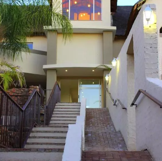 Majatalo Waterfall Guesthouse