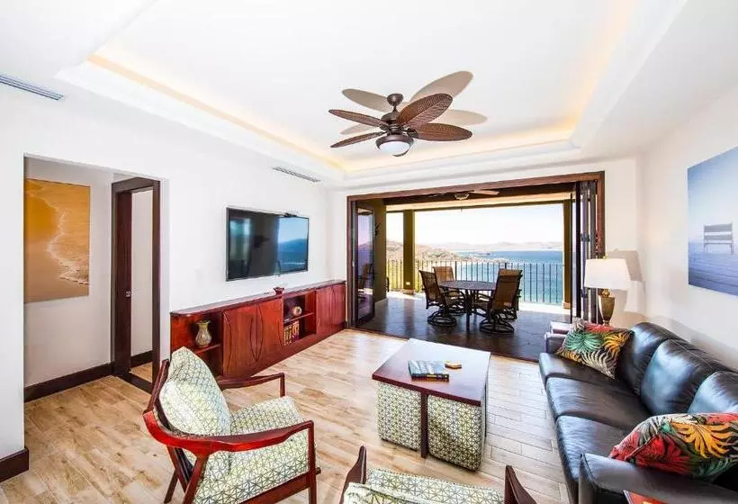 ホテル 360 Splendor Del Pacifico Residences