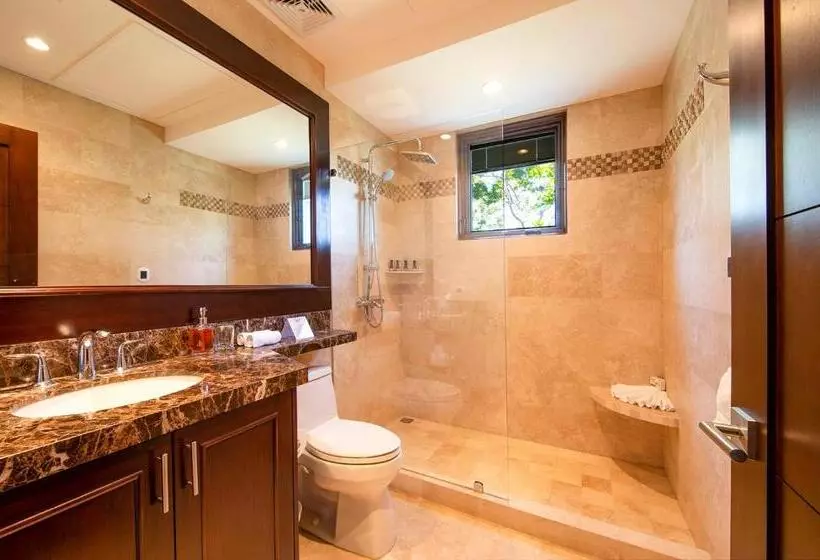 ホテル 360 Splendor Del Pacifico Residences