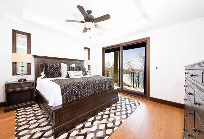 ホテル 360 Splendor Del Pacifico Residences