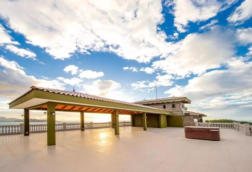 ホテル 360 Splendor Del Pacifico Residences