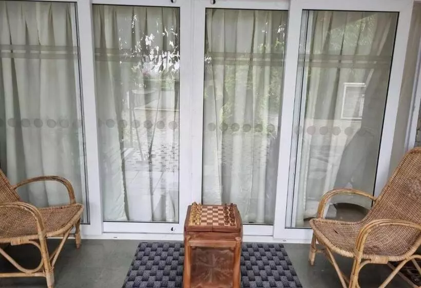Majatalo Crayons Guest House Munnar