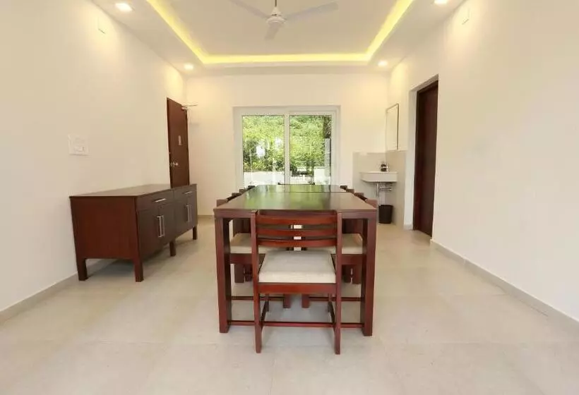 Majatalo Crayons Guest House Munnar