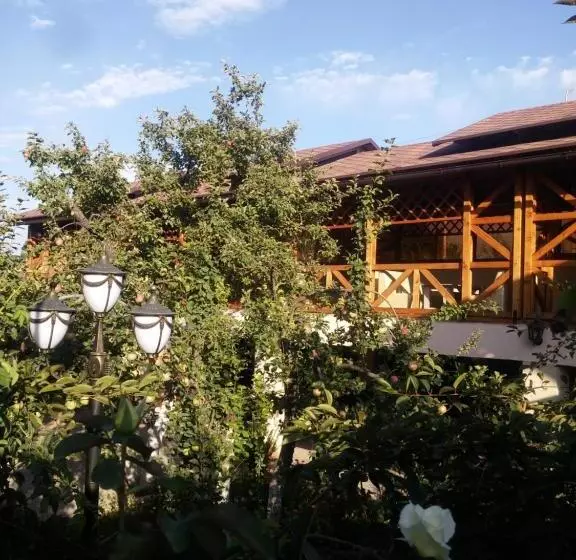 پانسیون Guest House Albatros