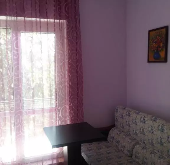 پانسیون Guest House Albatros