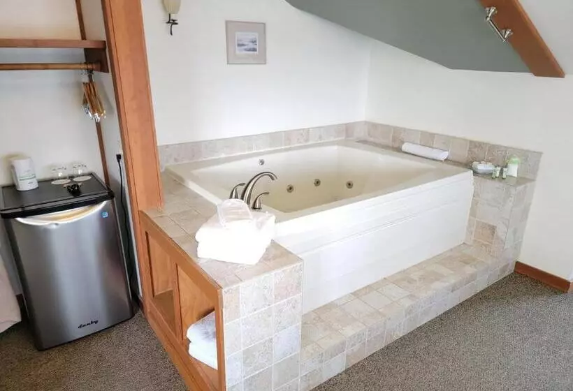 Retkeilymaja The Heron Inn And Day Spa