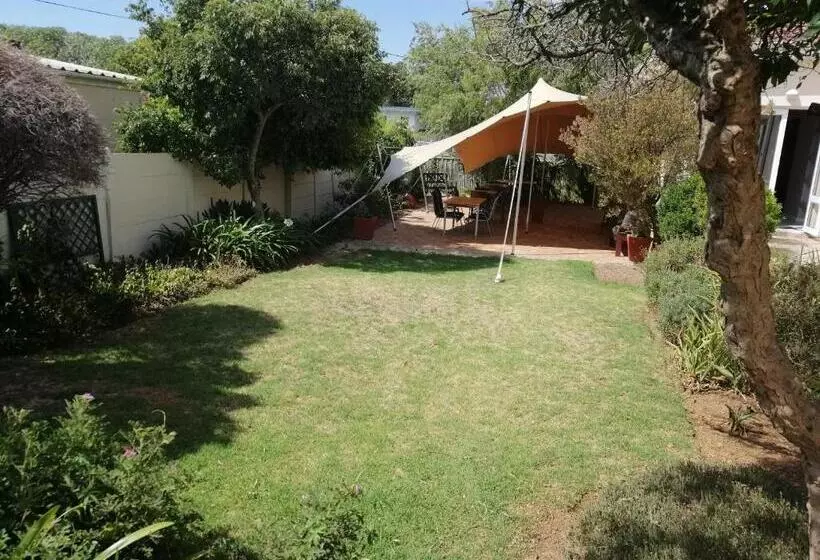 Majatalo 10 Windell Self Catering Accommodation