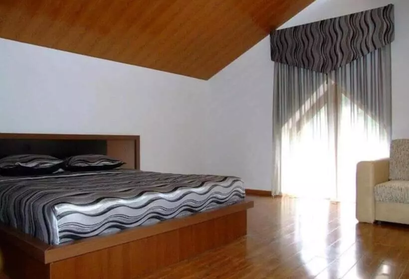 ペンション Centrale Guesthouse