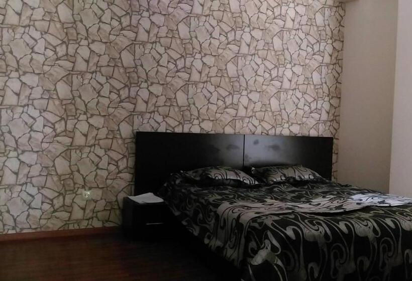 Pensão Centrale Guesthouse