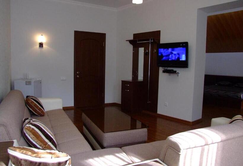 Pensão Centrale Guesthouse