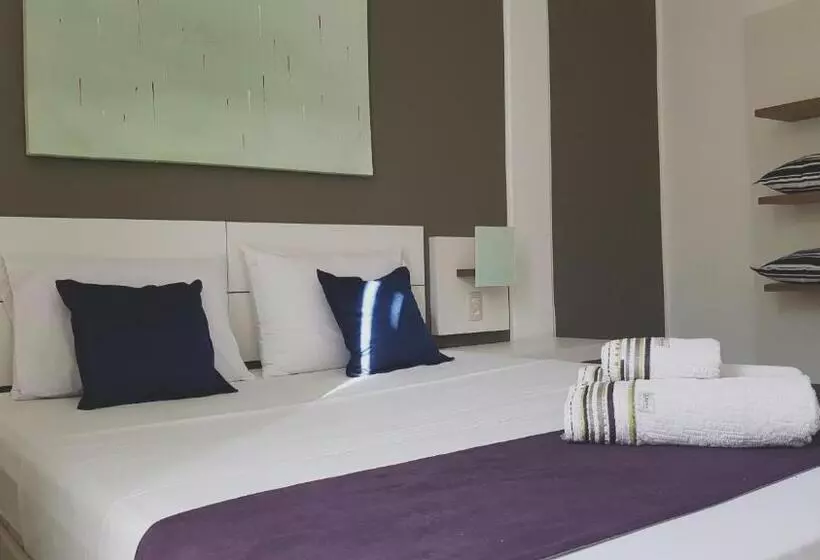 Ravenala Hotel Boutique