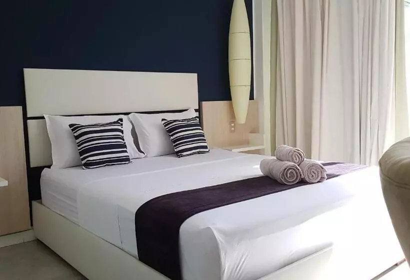 Ravenala Hotel Boutique