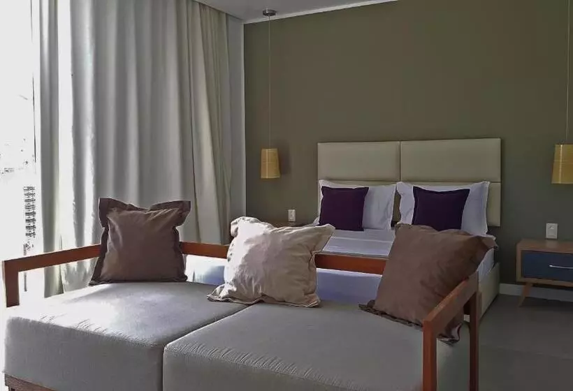 Ravenala Hotel Boutique