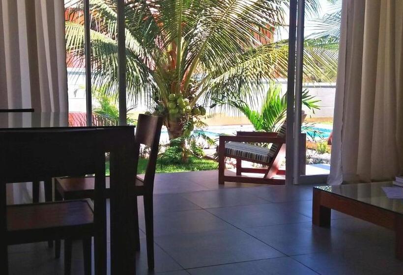 Ravenala Hotel Boutique