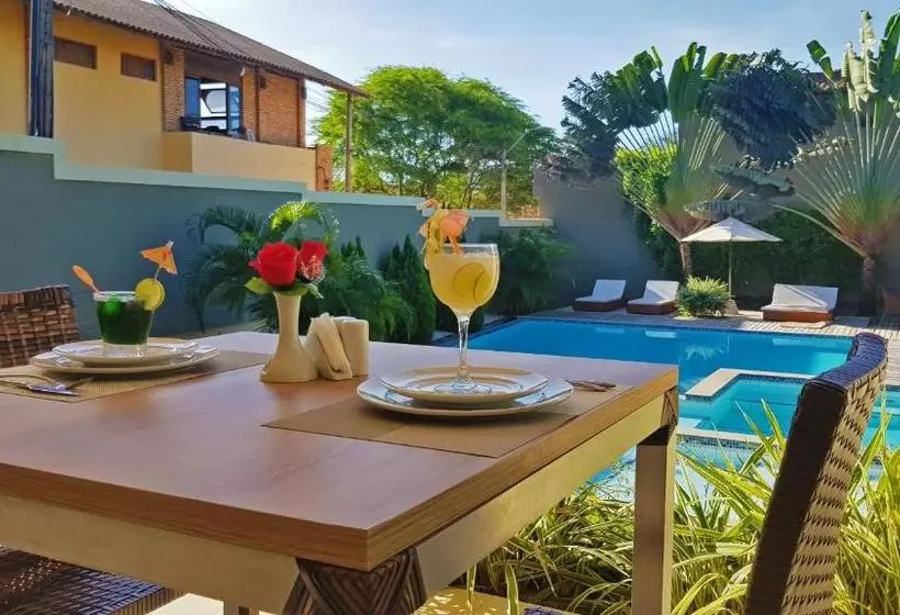 Ravenala Hotel Boutique