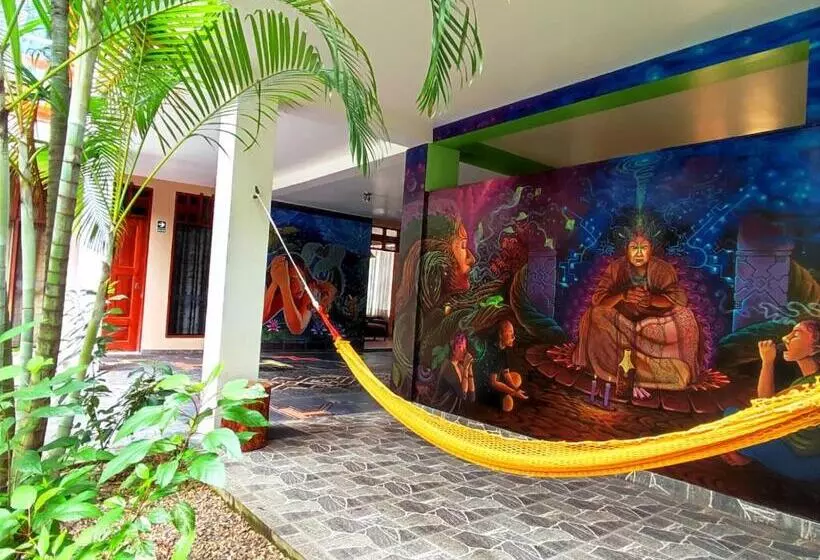 ユースホステル Amazon City