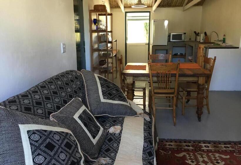 فندق Kookfontein Farm Cottages