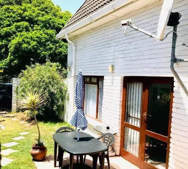 ペンション Aberdour Guesthouse