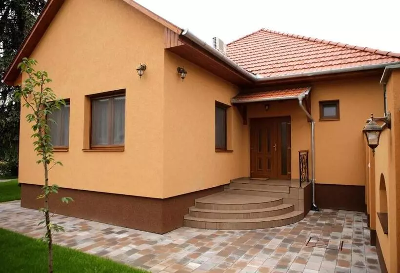 ペンション Boróka Vendégház