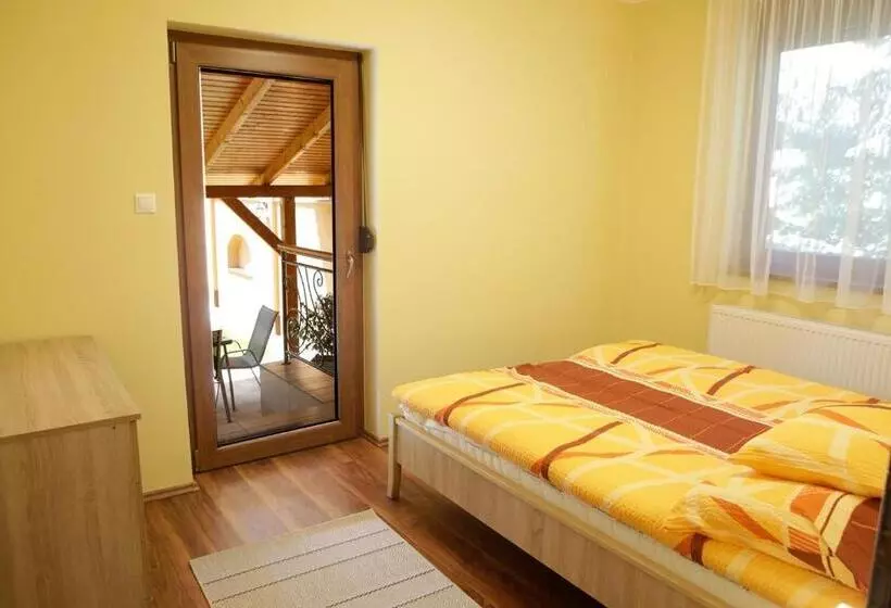 ペンション Boróka Vendégház