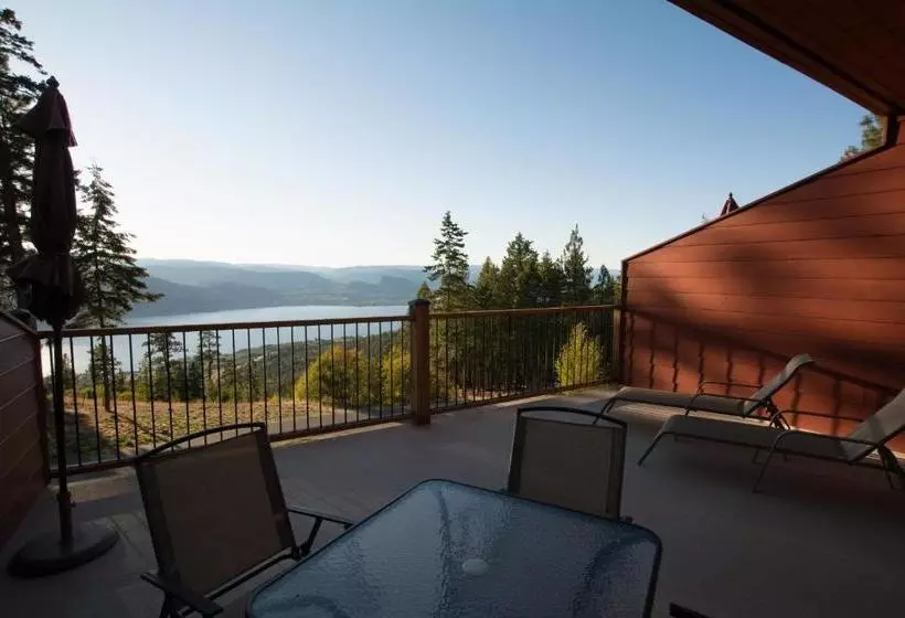 پانسیون Crooked Tree Guest Suites