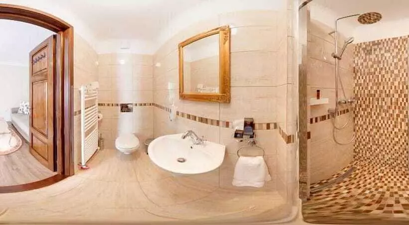 پانسیون Rosen Villa Sibiu