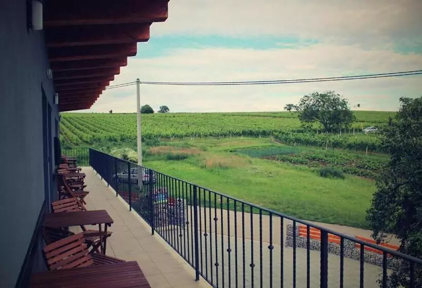 Majatalo Vinařský Penzion Přední Hora