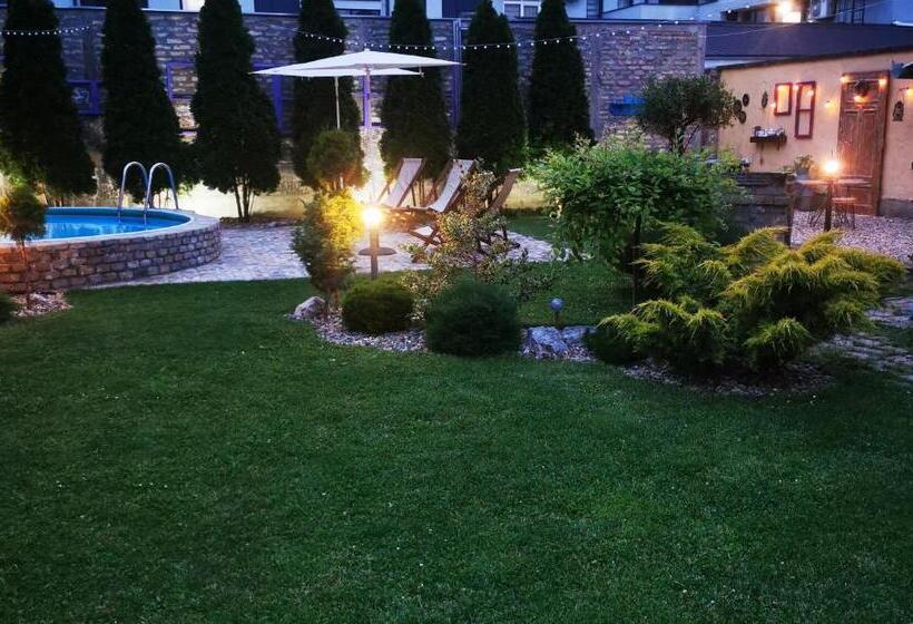 پانسیون Guest House Relić