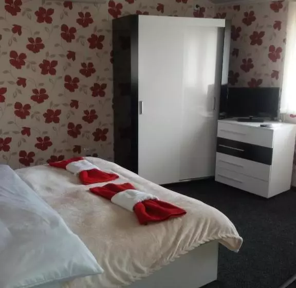 پانسیون Guest House Tedi