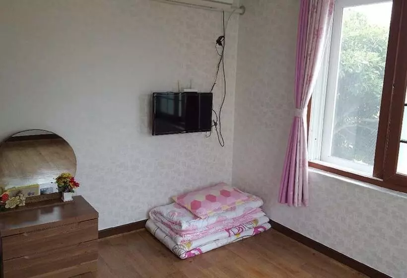 ペンション Jeju Sunflower Guest House