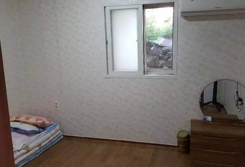 ペンション Jeju Sunflower Guest House