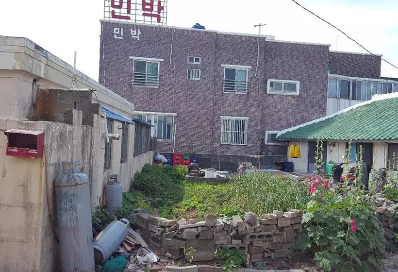 ペンション Jeju Sunflower Guest House
